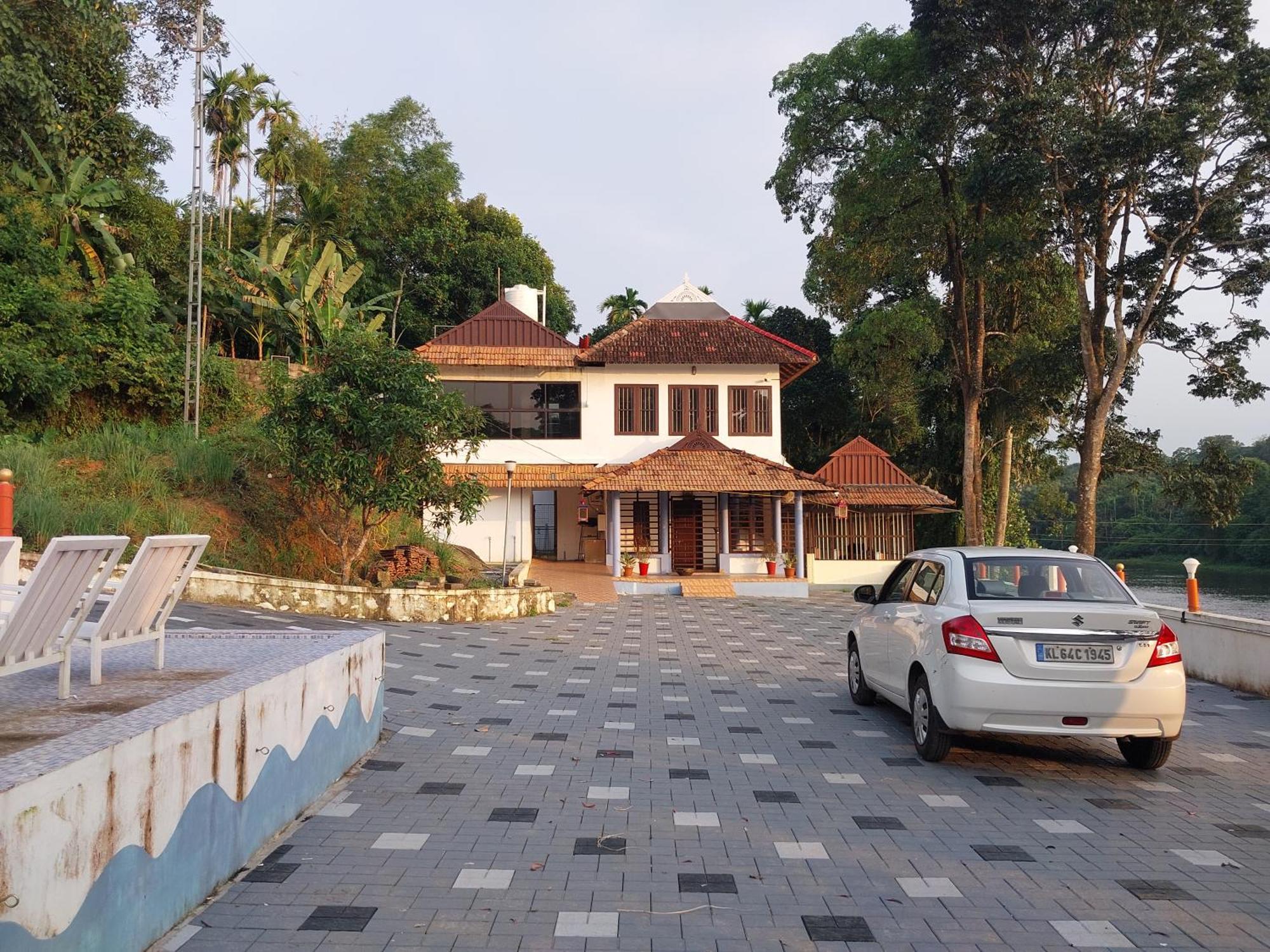Stayberries River Rock Villa Athirapilly Kizhake Chālakudi Εξωτερικό φωτογραφία